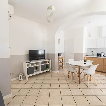 Apartment House